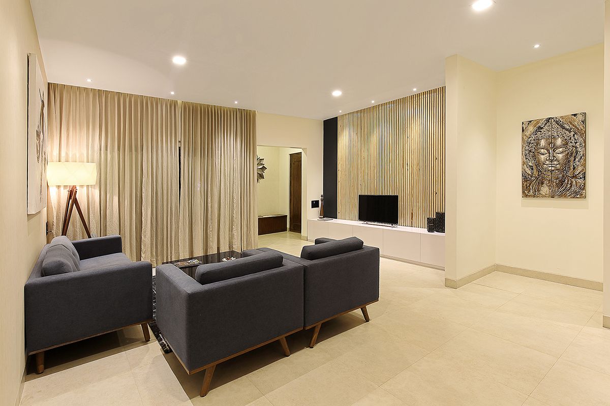 Entryway and bamboo slatted panelling at media center