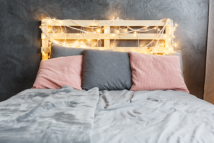 Fairy light decoration ideas - headboard