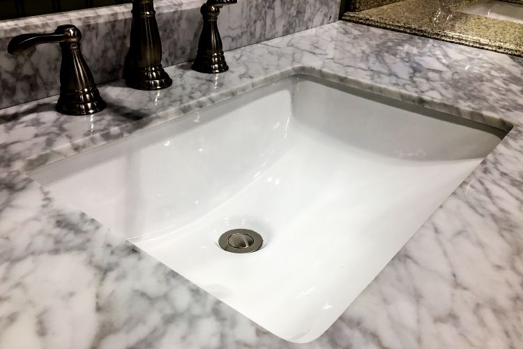 7 Types of Countertops For Bathrooms