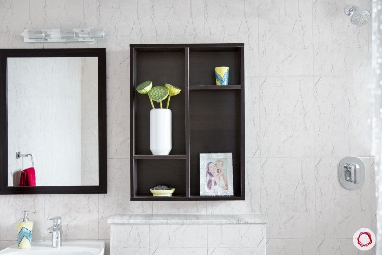 wall-cabinet-toilet-mirror