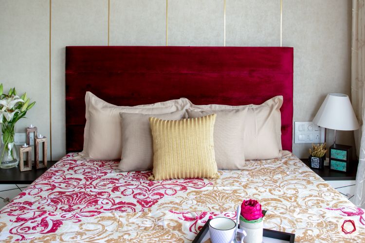 red-headboard-bedroom-design