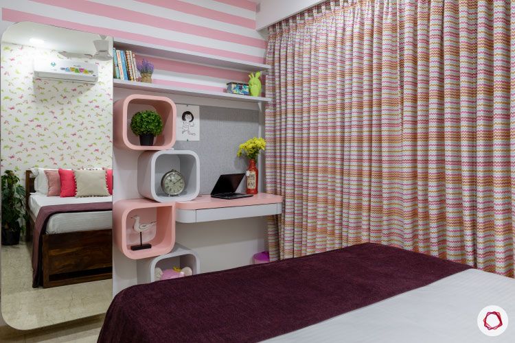 Small home design_girls room study table