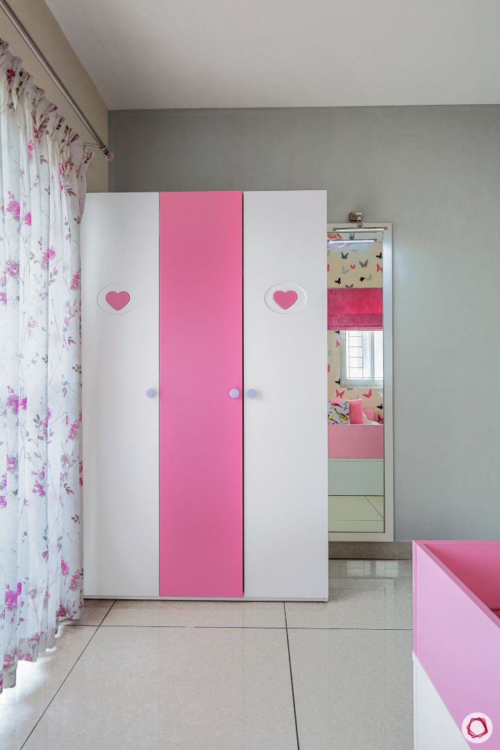 house-design-plan-pink-wardrobe