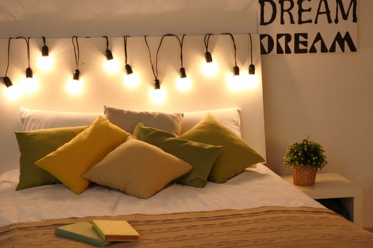 Light decoration ideas_bed