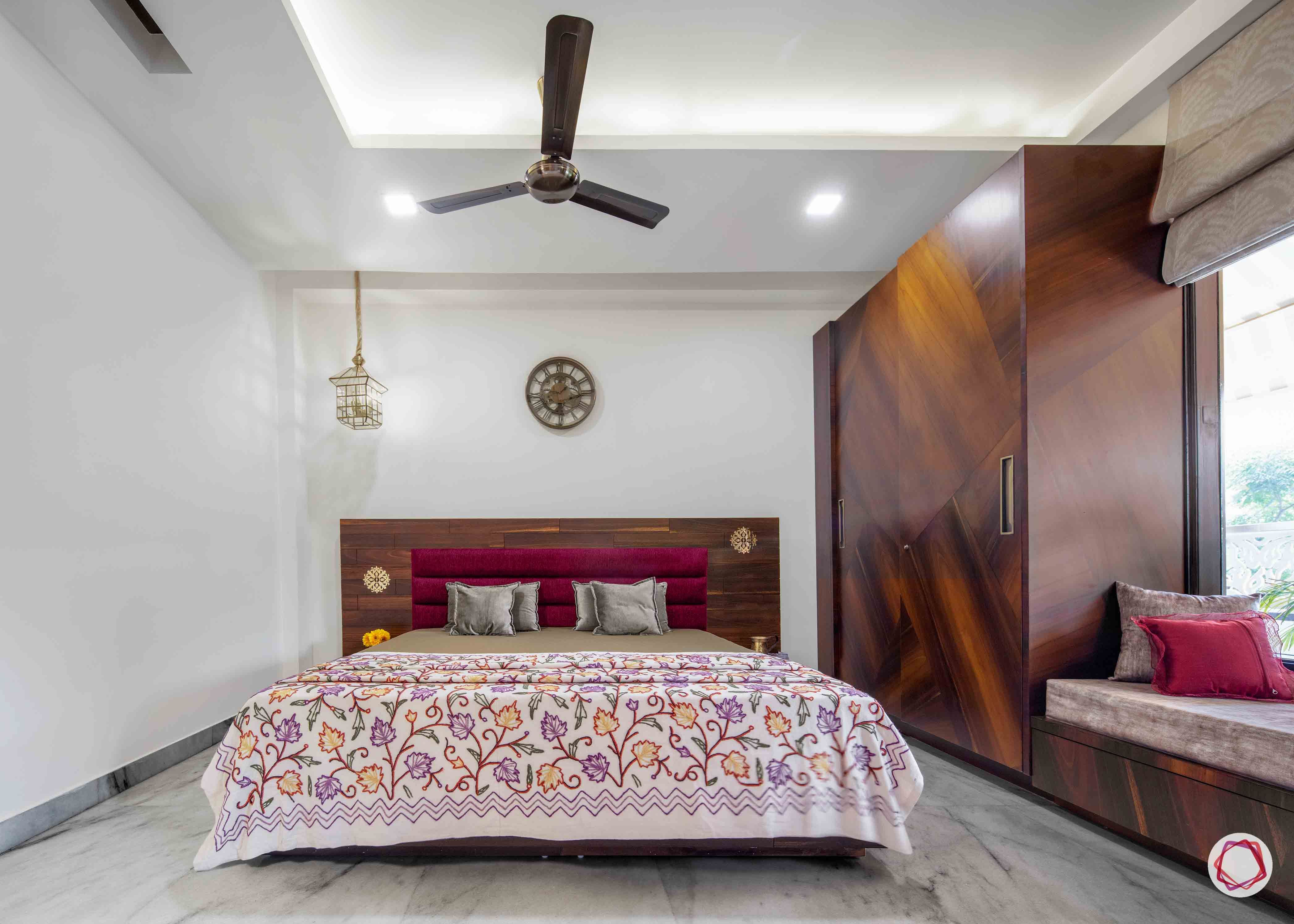 Flats in Delhi_master bedroom front view