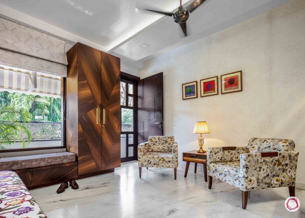 Flats in Delhi_master bedroom window seating