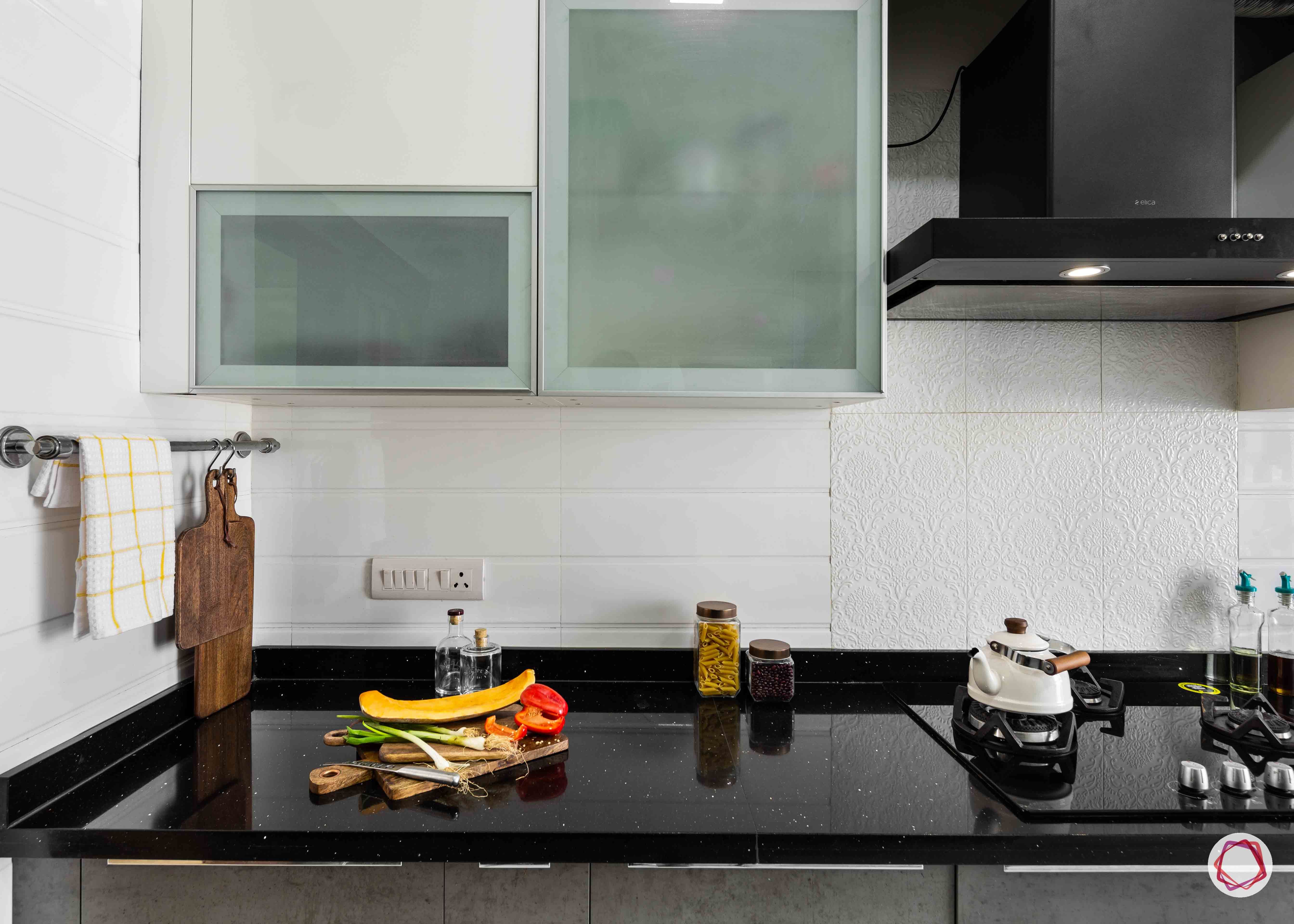 Modern kitchen design_wall cabinets