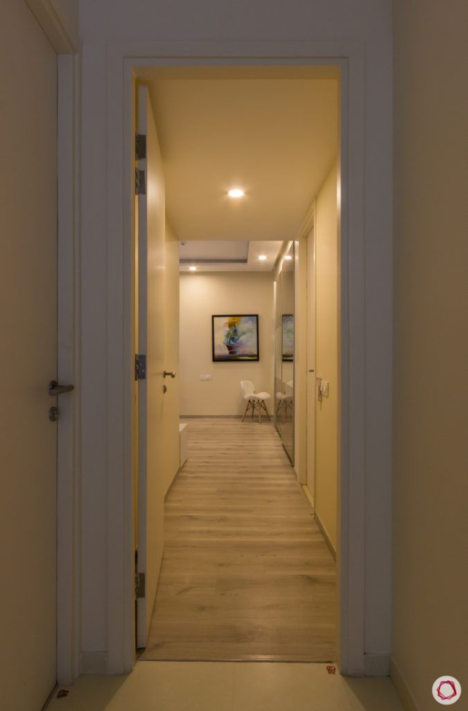house photos-bedroom entrance