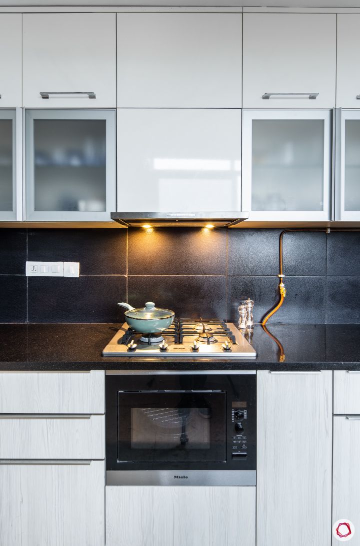 Beautiful home interiors_kitchen hob area