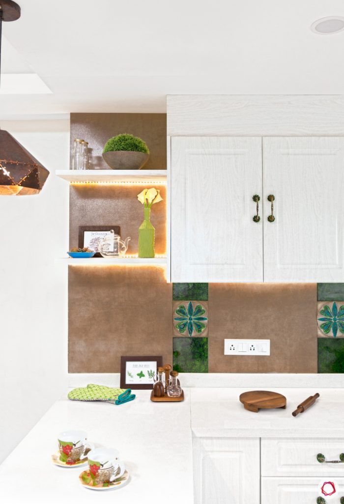 White kitchen designs_ethnic accents 2