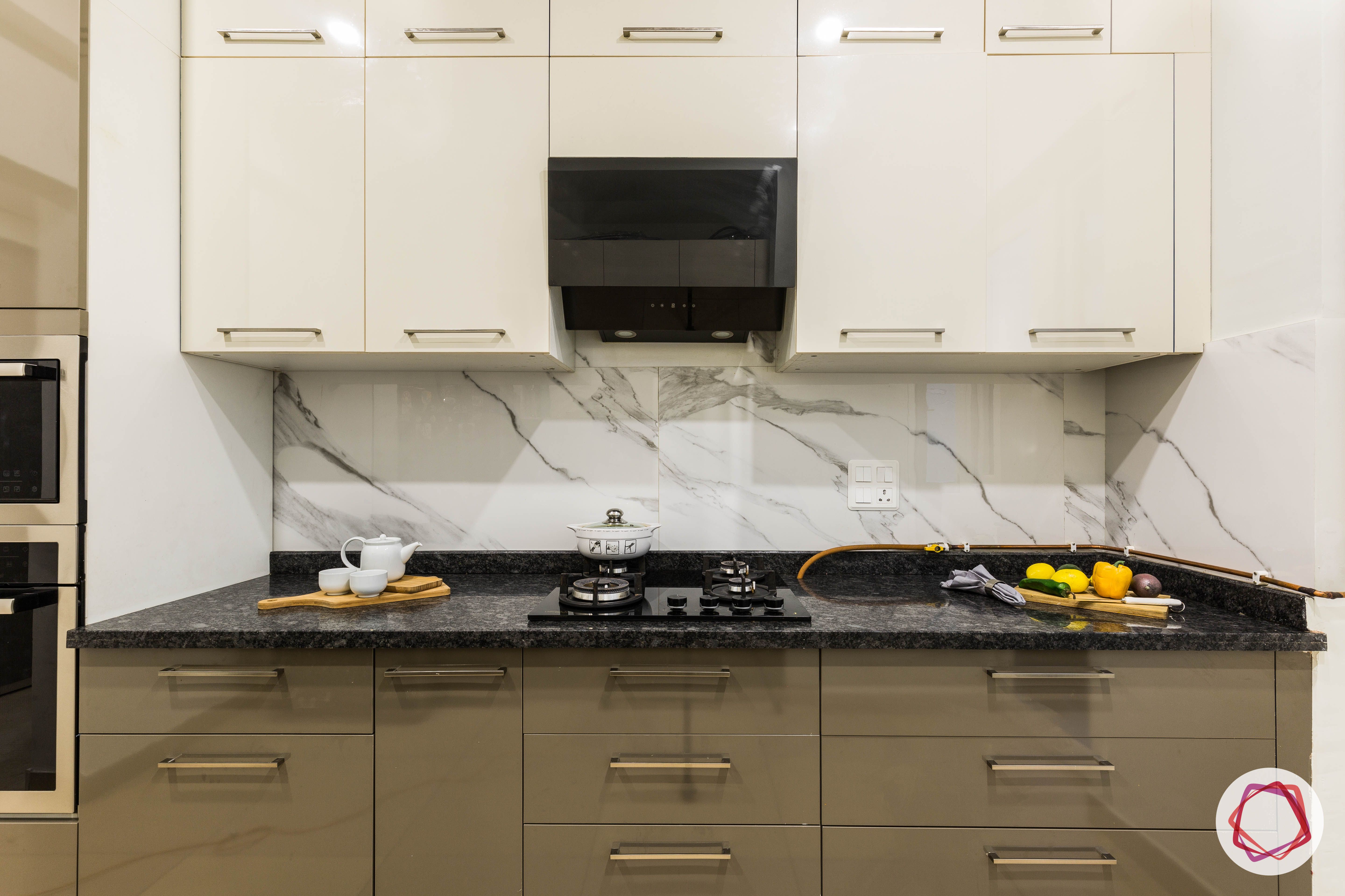 flat interior design-parallel kitchne-white mocha cabinets-high gloss laminate-satvario tiles

