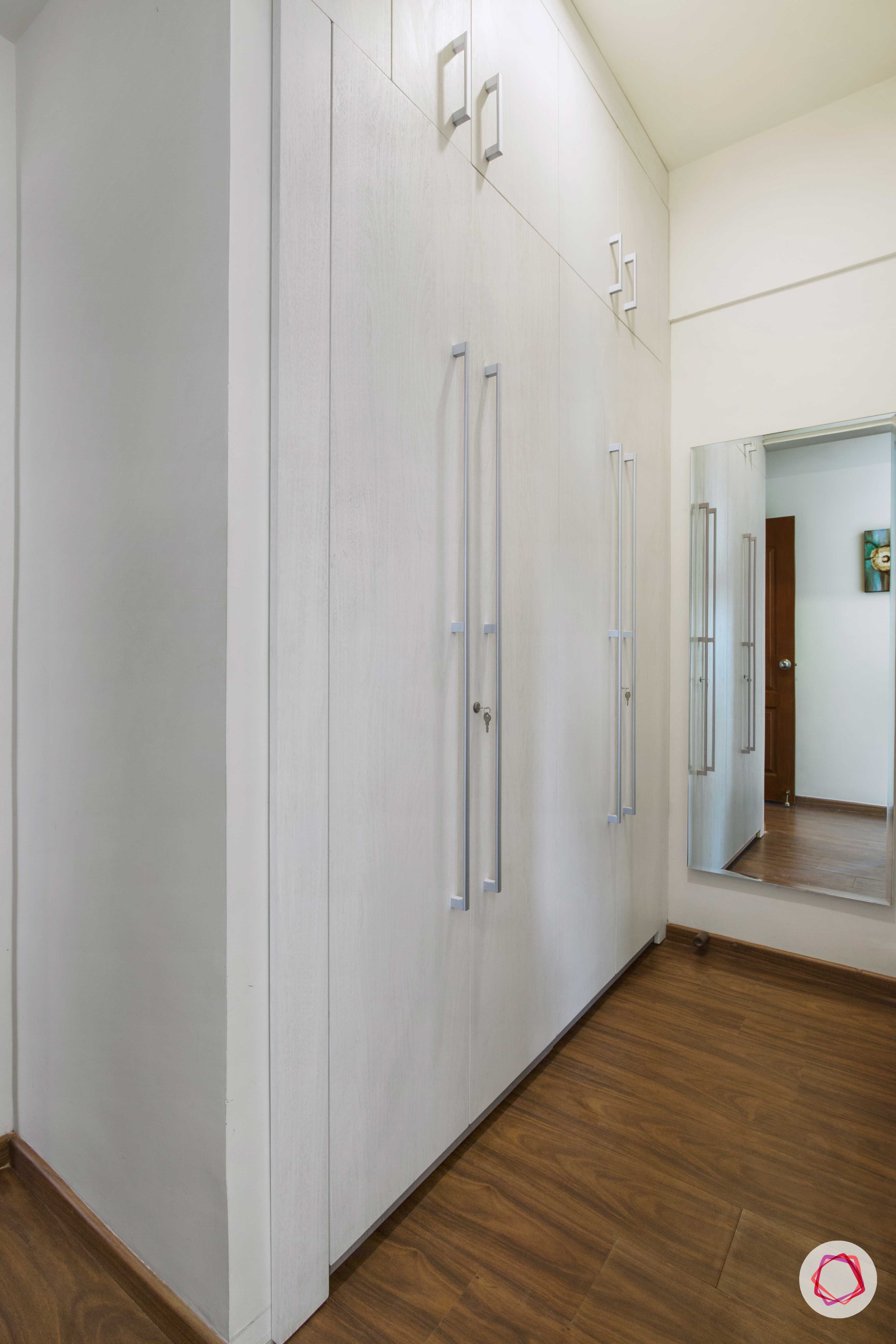 3 bedroom flat design-white membrane cabinet-walk-in cabinet-walk-in closet designs