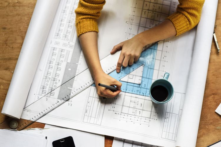 Should You Call an Architect or Interior Designer?