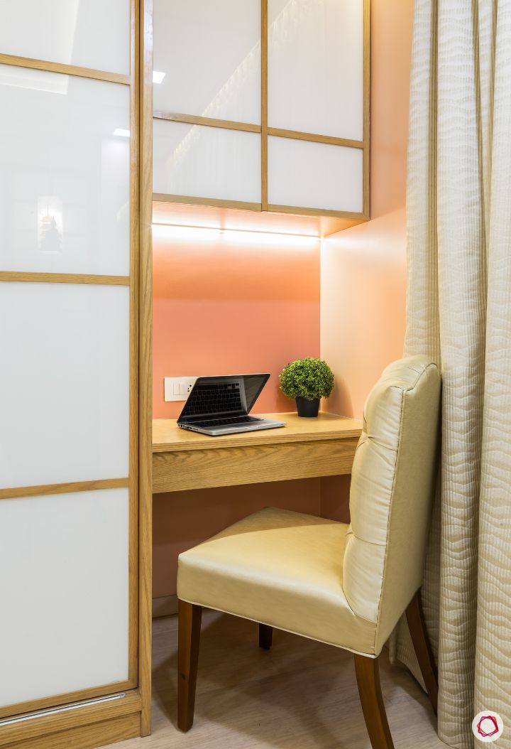 master-bedroom-japanese-study-chair-pink-wall
