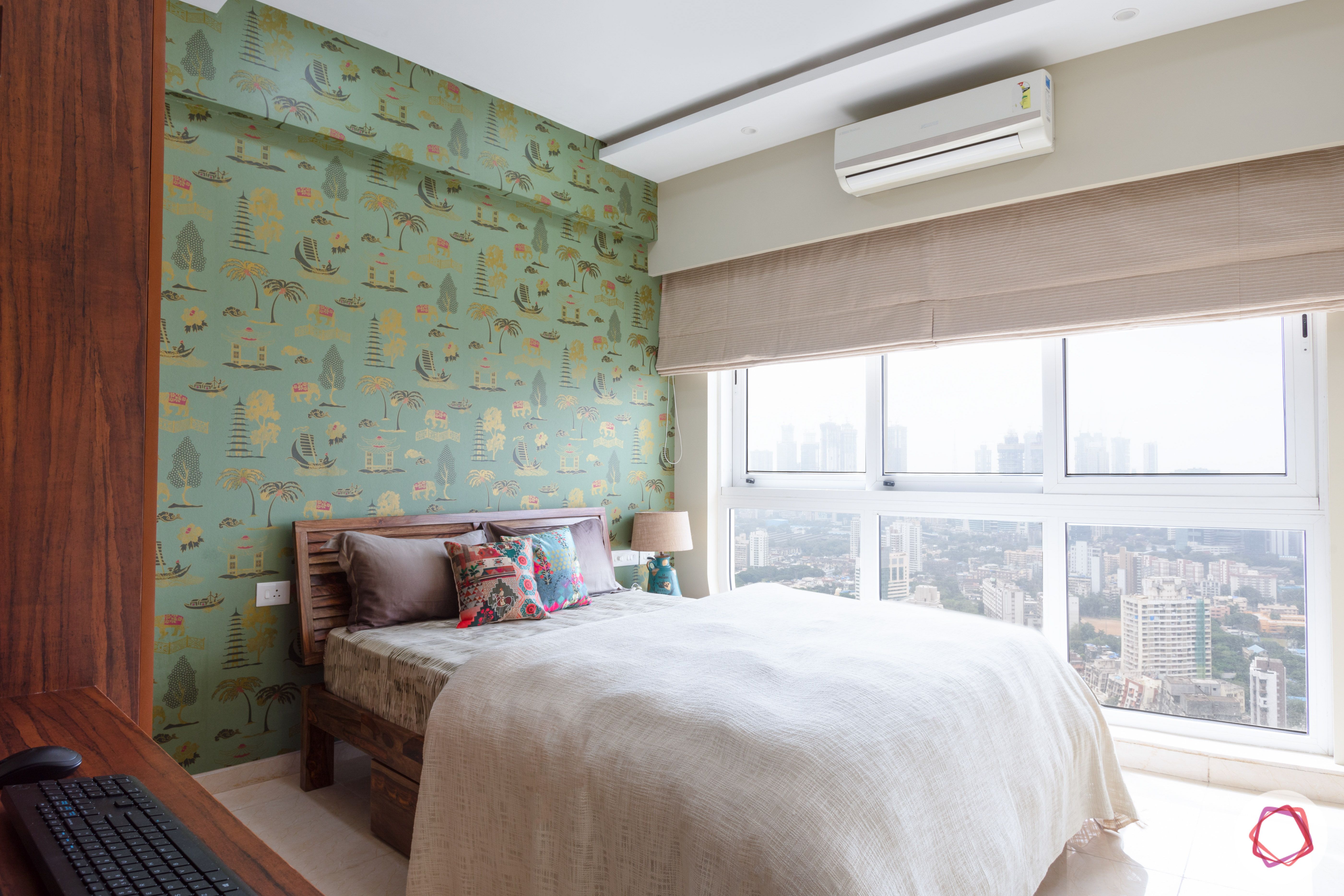 crescent bay-guest bedroom-green wallpaper-windows-blinds