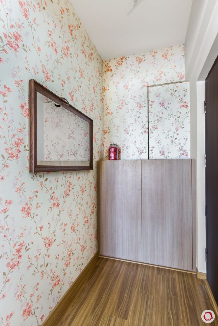 top-interior-designers-in-bangalore-foyer-floral-wallpaper-mirror-shoe-cabinet 