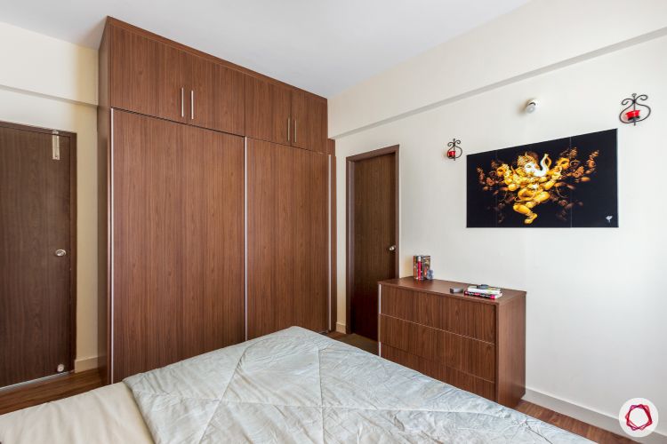 top-interior-designers-in-bangalore-wooden-bedroom-wardrobe-table