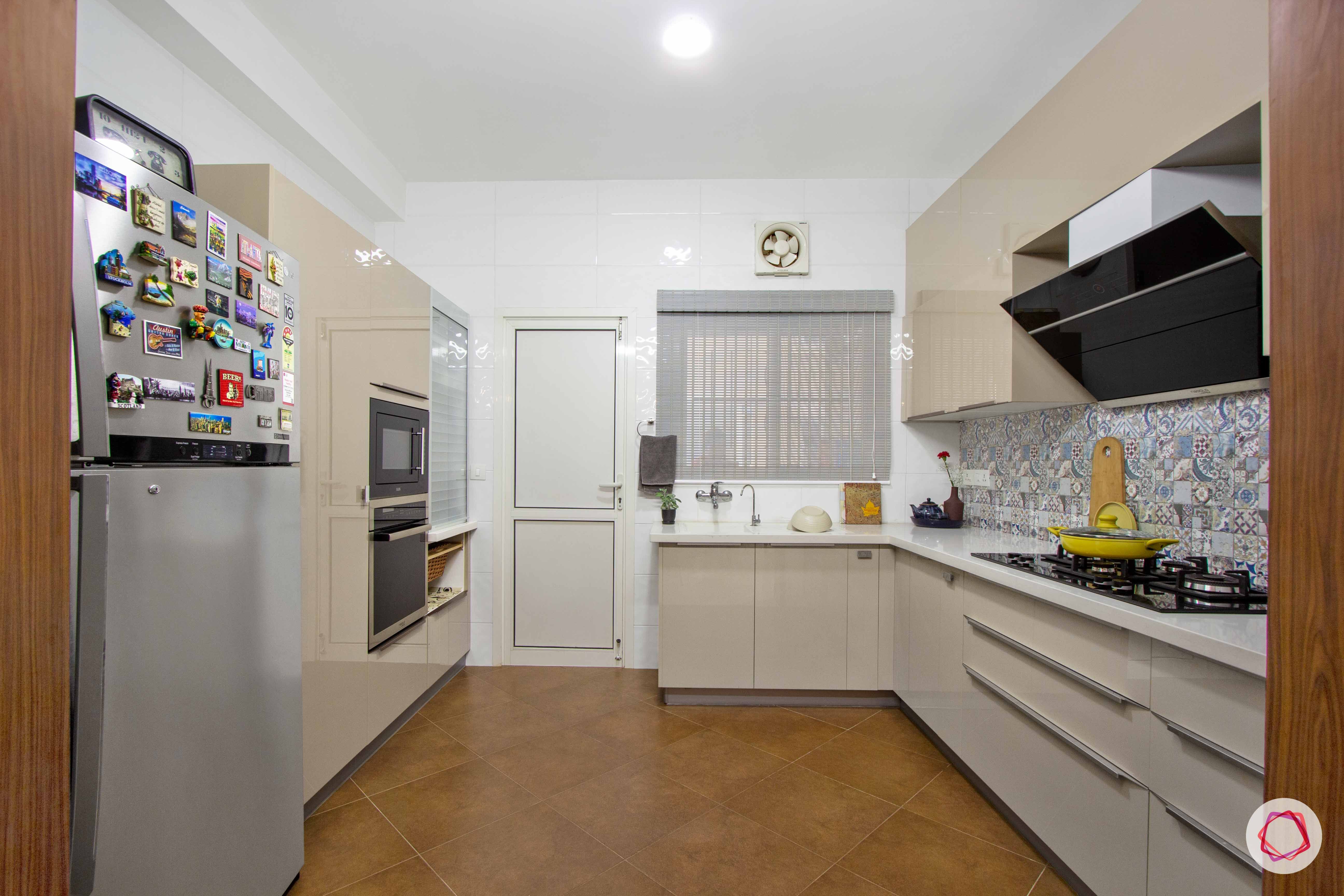 contemporary-house-design-kitchen-taupe-grey