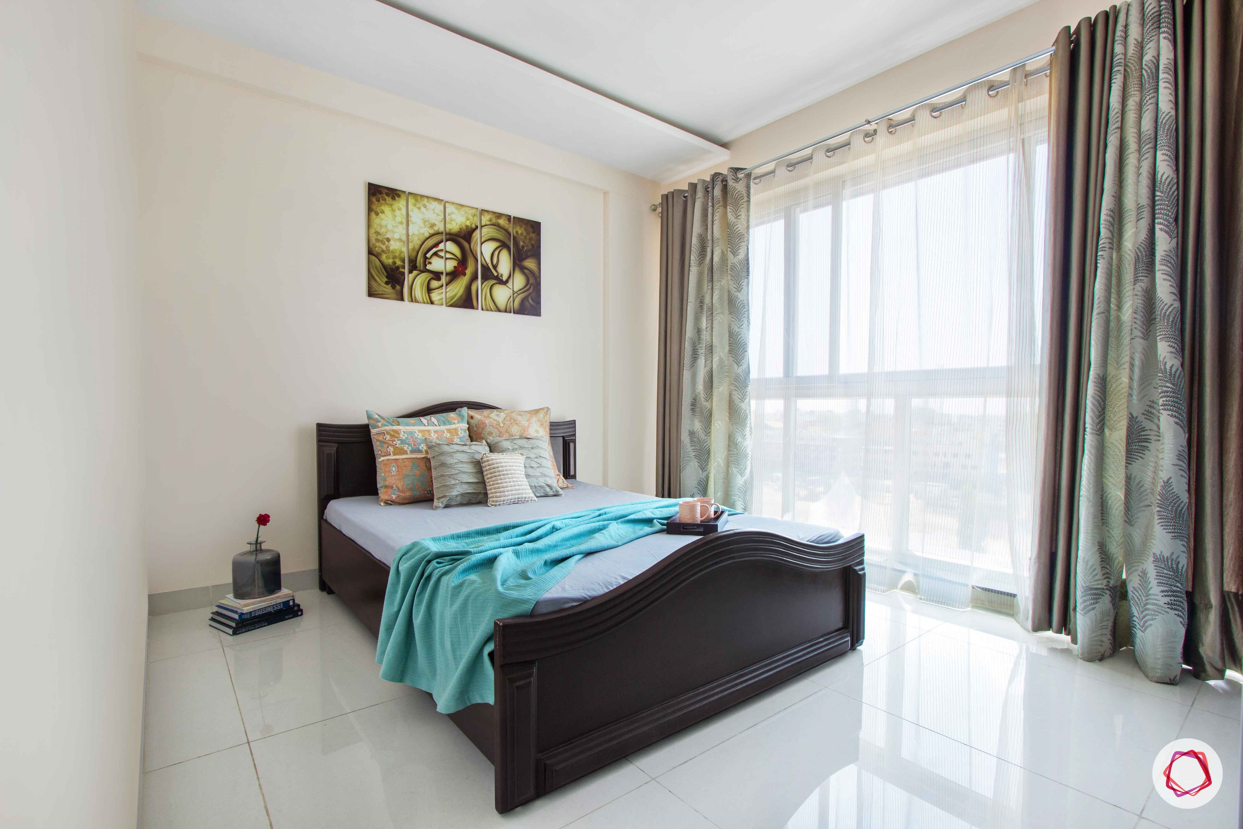 snn raj greenbay-guest bedroom-simple room-sheer drapes