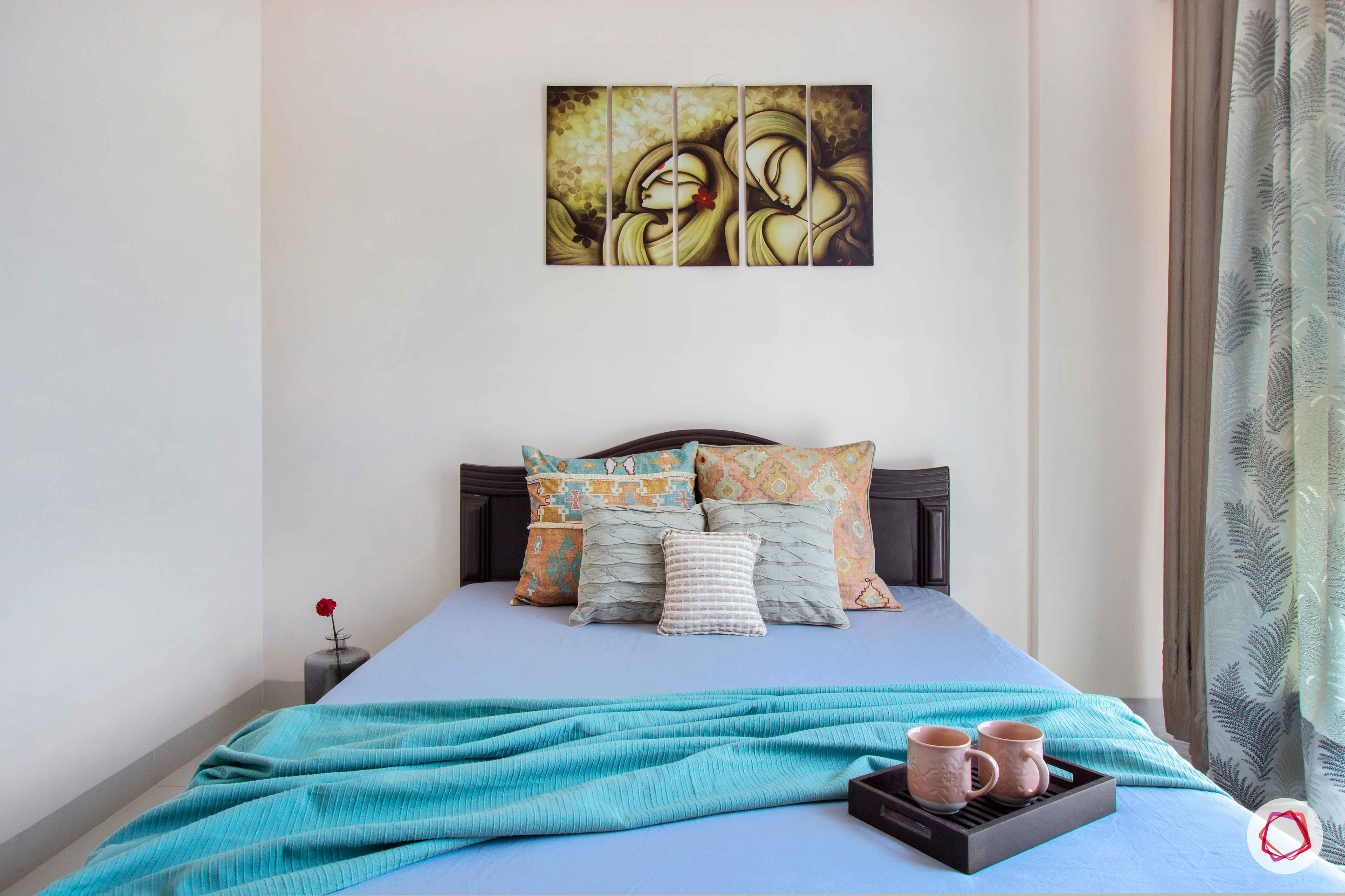 snn raj greenbay-guest bedroom-bed-wall art