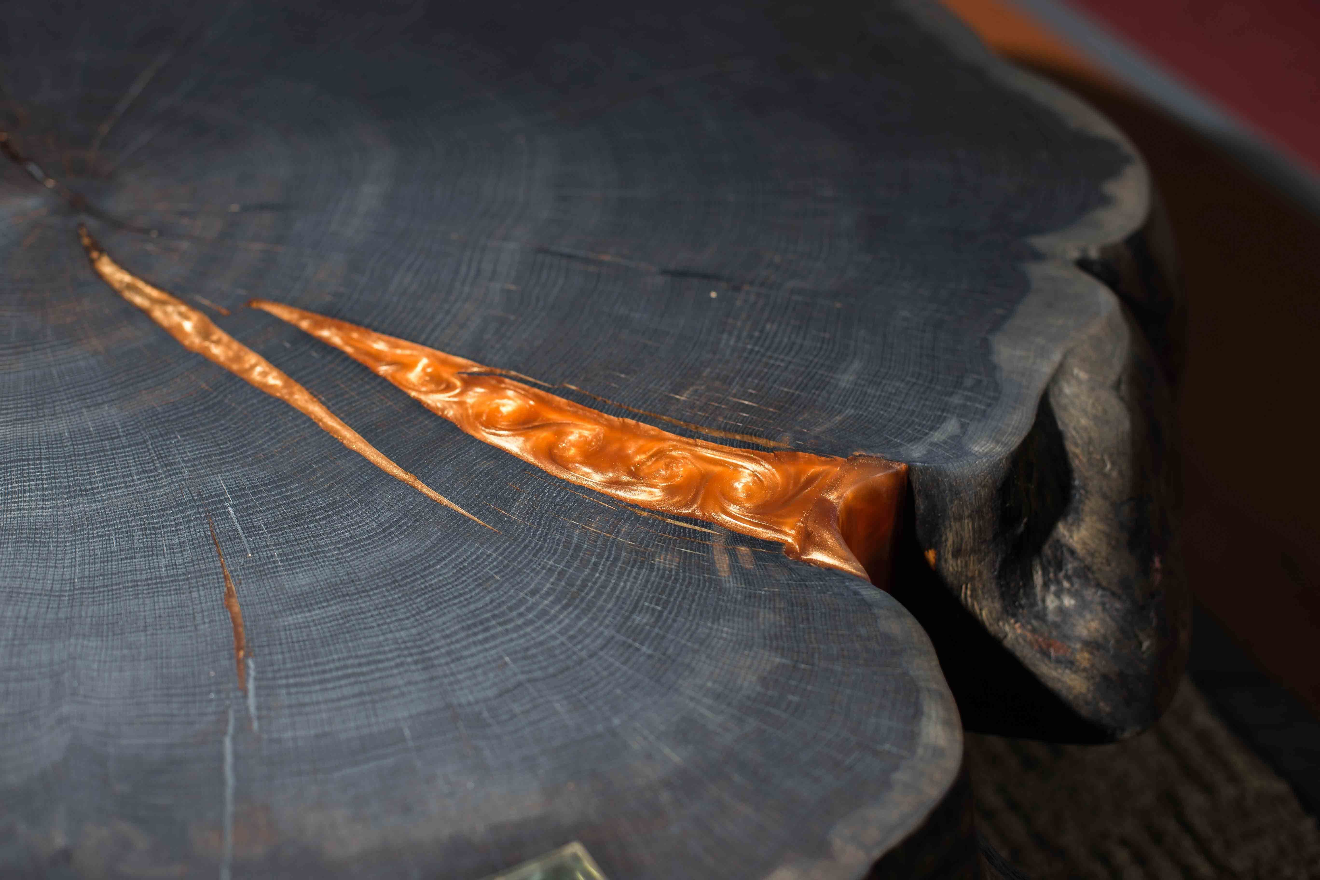 resin-art-dining-table-gold-strip