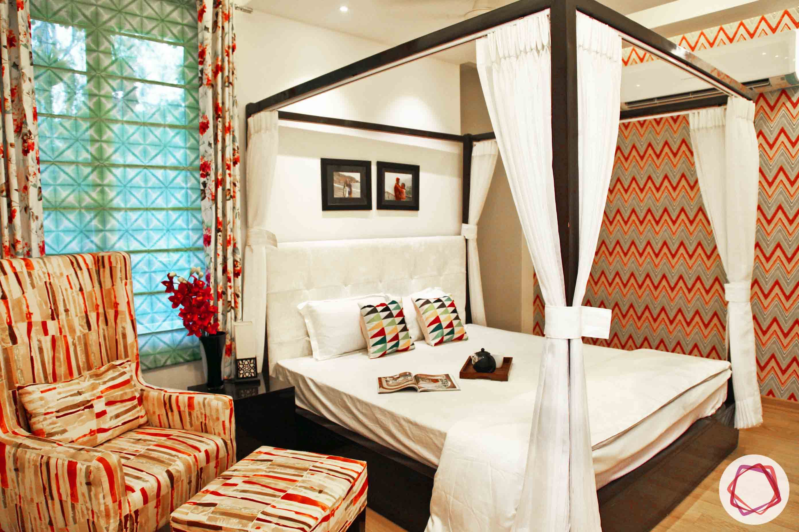 dream room-red wallpaper ideas-four poster bed designs