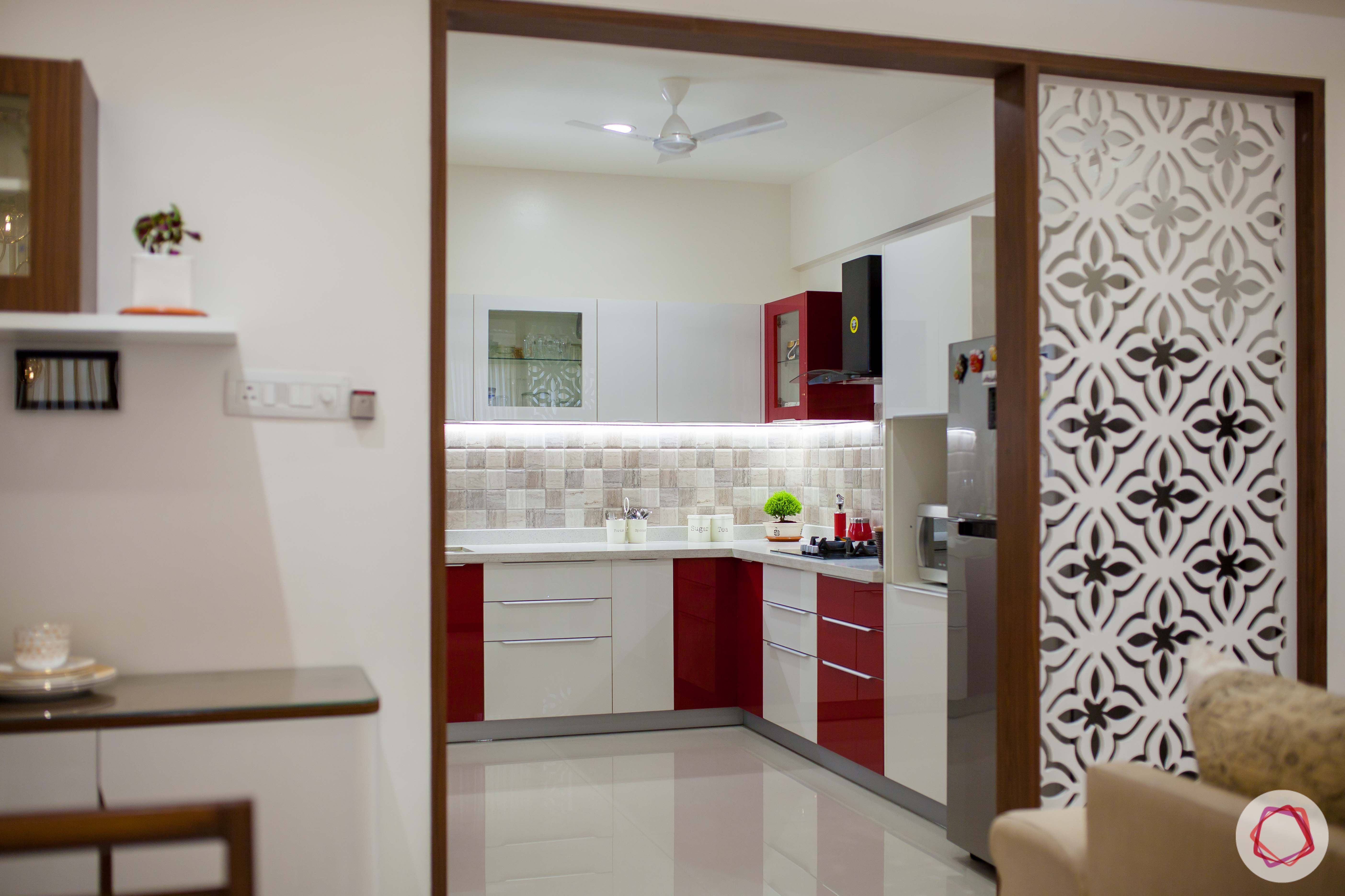 kunal-aspiree-kitchen-entrance-jaali-divider