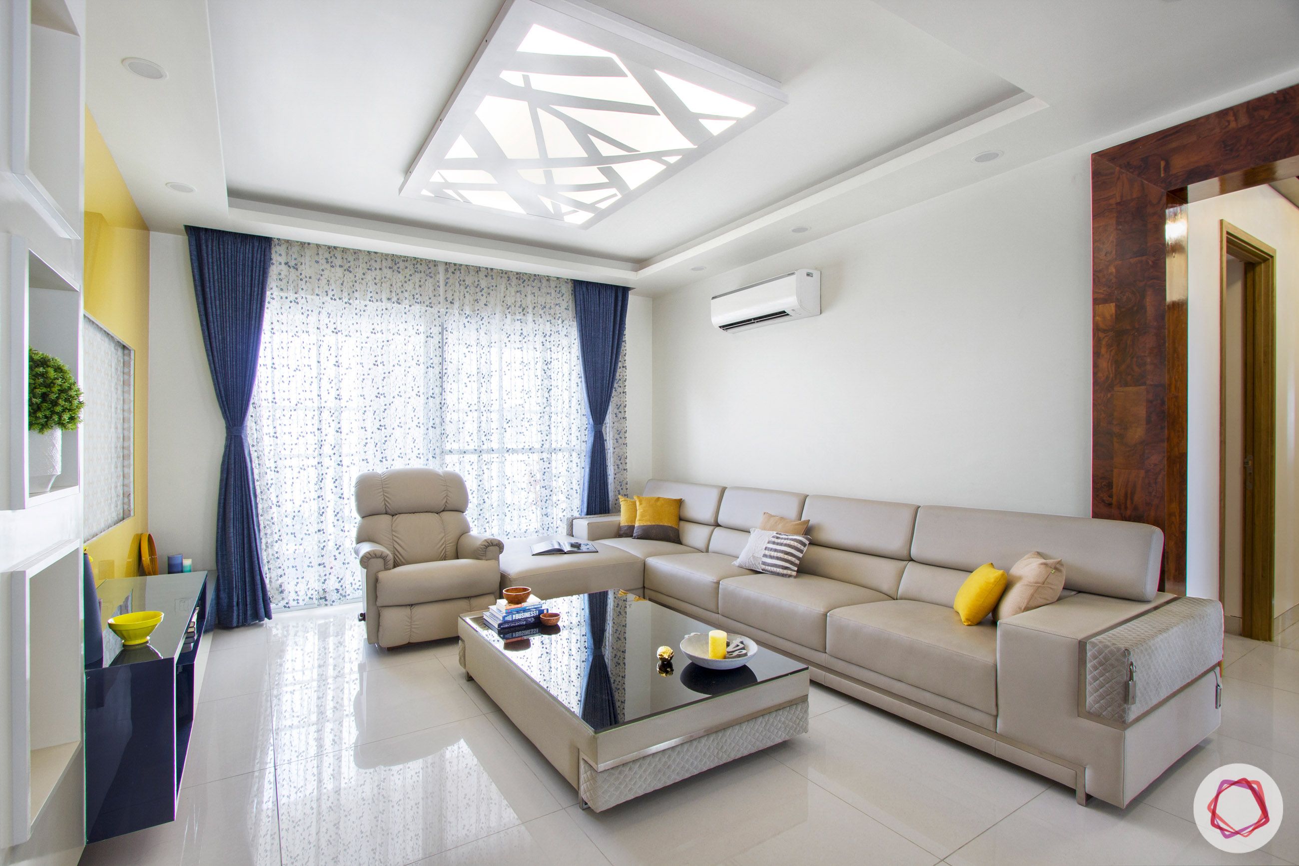 snn-raj-grandeur-living room-beige sofas