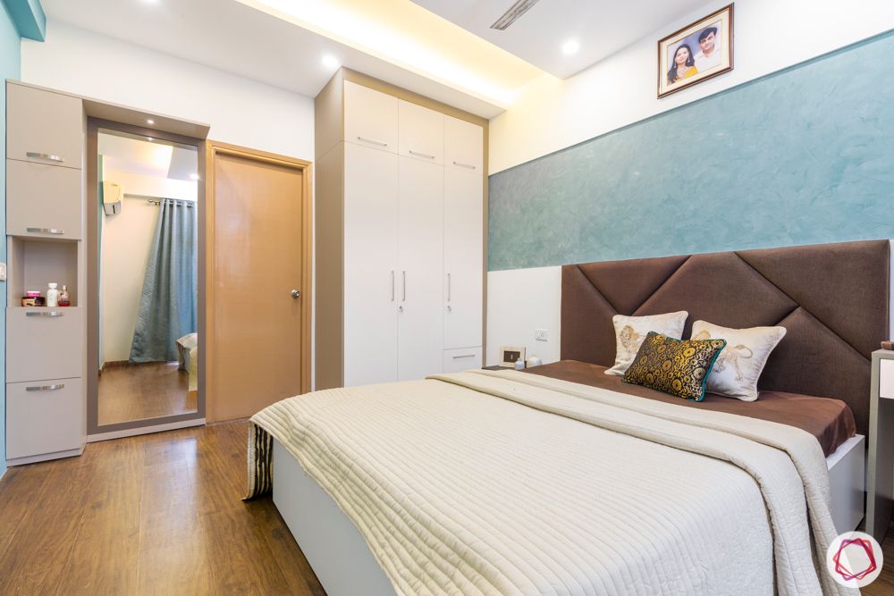 mahagun mywoods-livspace noida-master bedroom-dresser