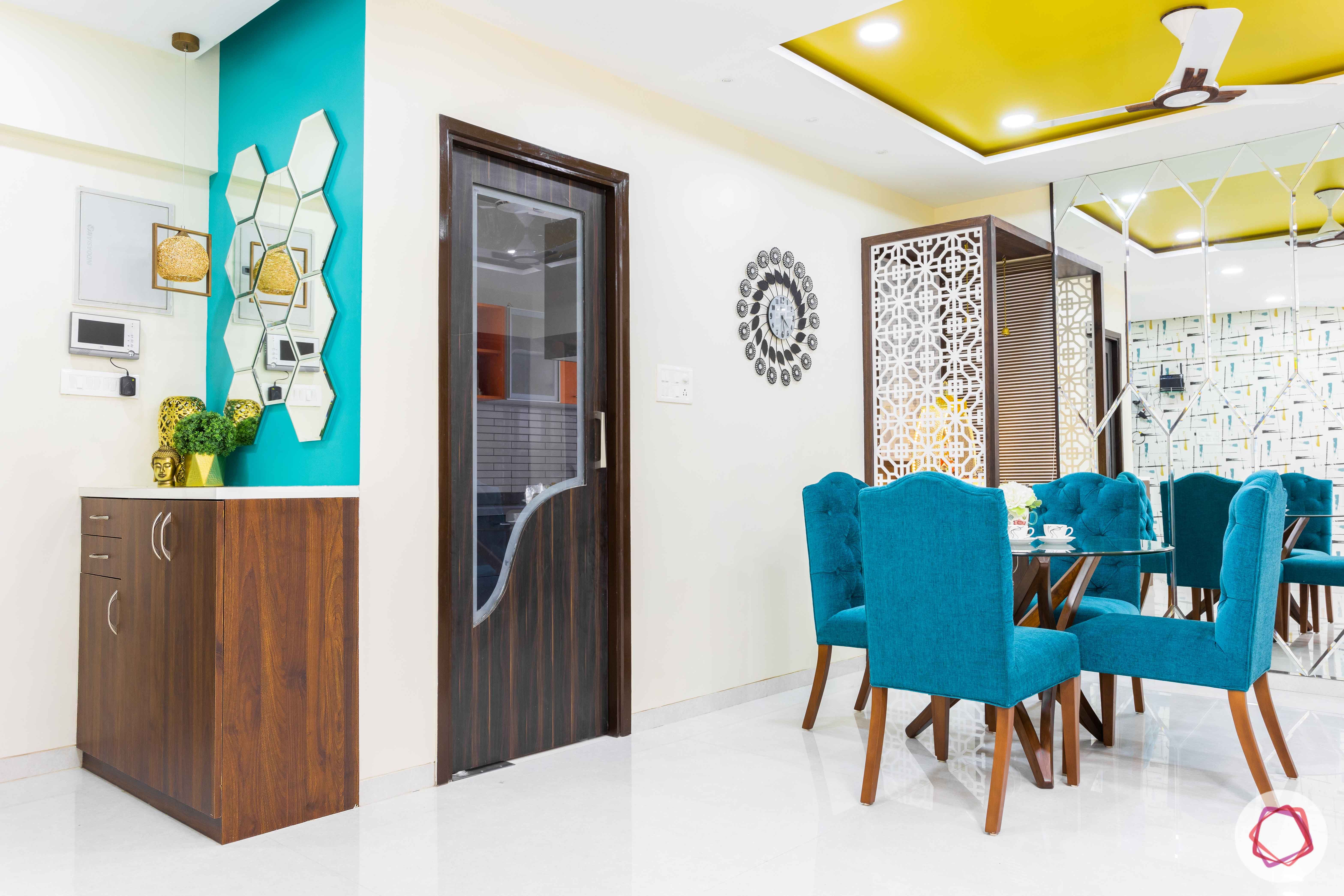 livspace mumbai-3-bhk-in-mumbai-foyer-dining-room-yellow false ceiling