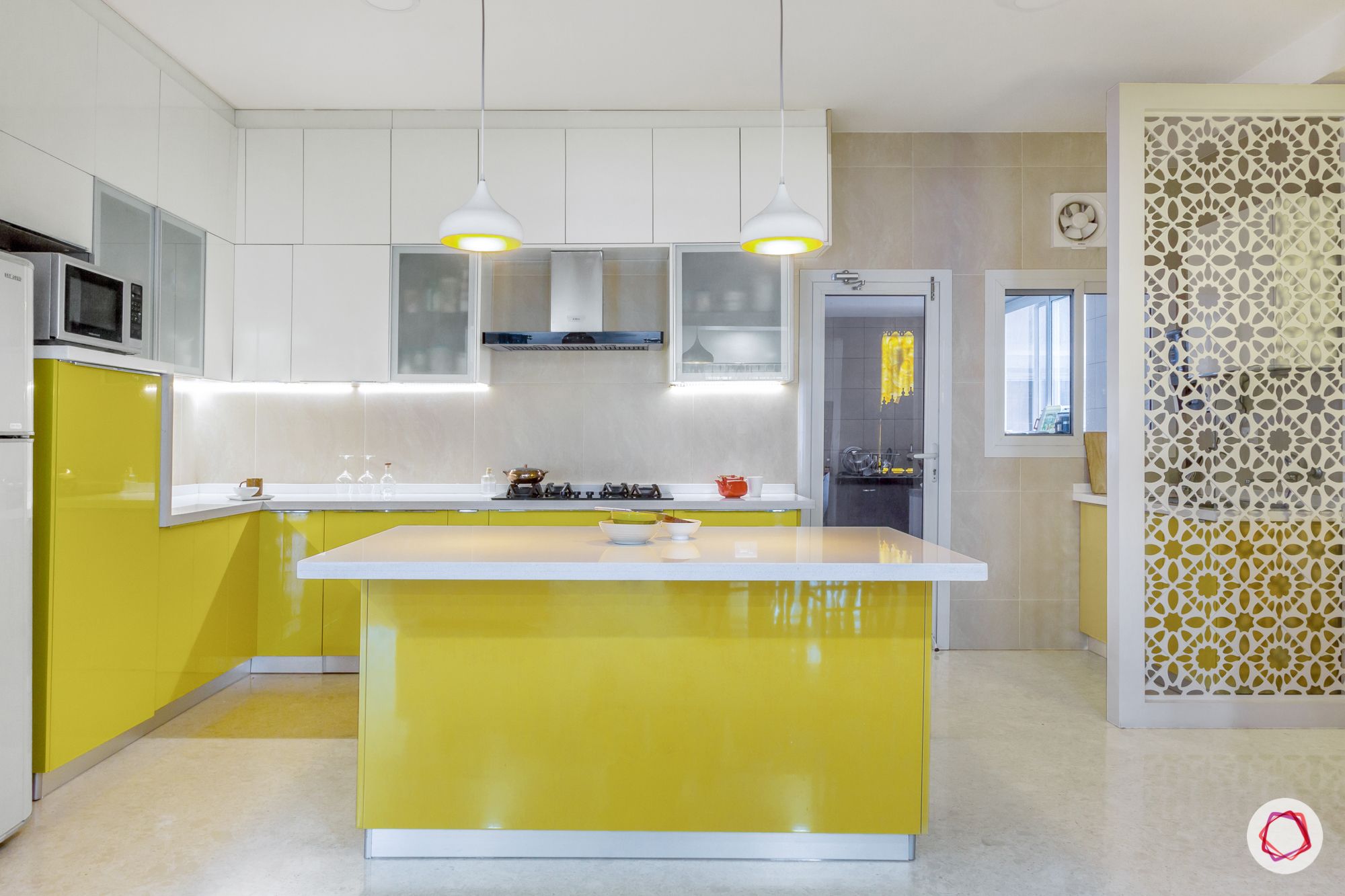 big house images-big kitchen-yellow kitchen-island kitchen