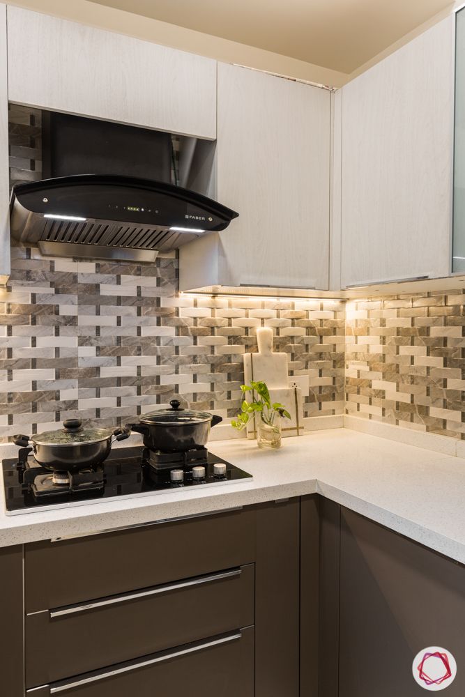 interior 3bhk for flat-kitchen layout-tiled backsplash-hob-chimney designs
