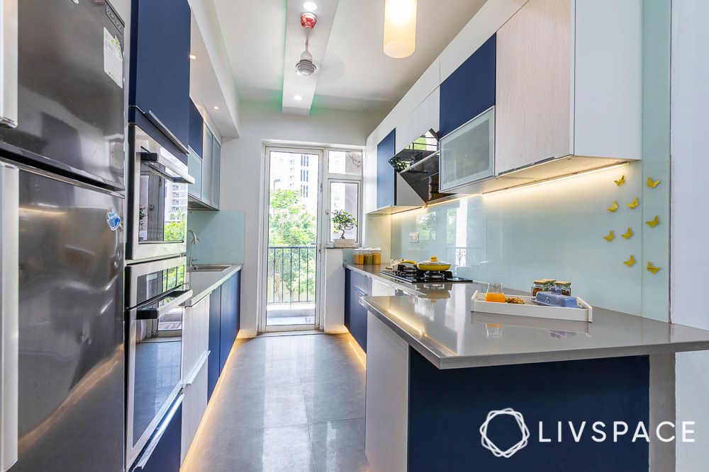 timeless-blue-and-white-kitchen-design