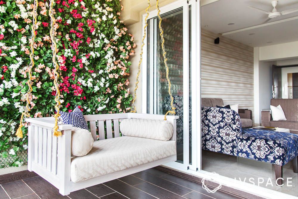 vertical-garden-wall-in-balcony