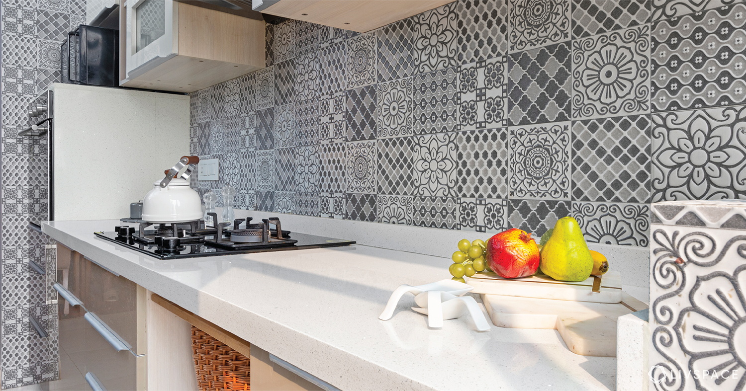How To Select The Best Types Of Tiles, What Size Floor Tiles Are Best For A Small Kitchen
