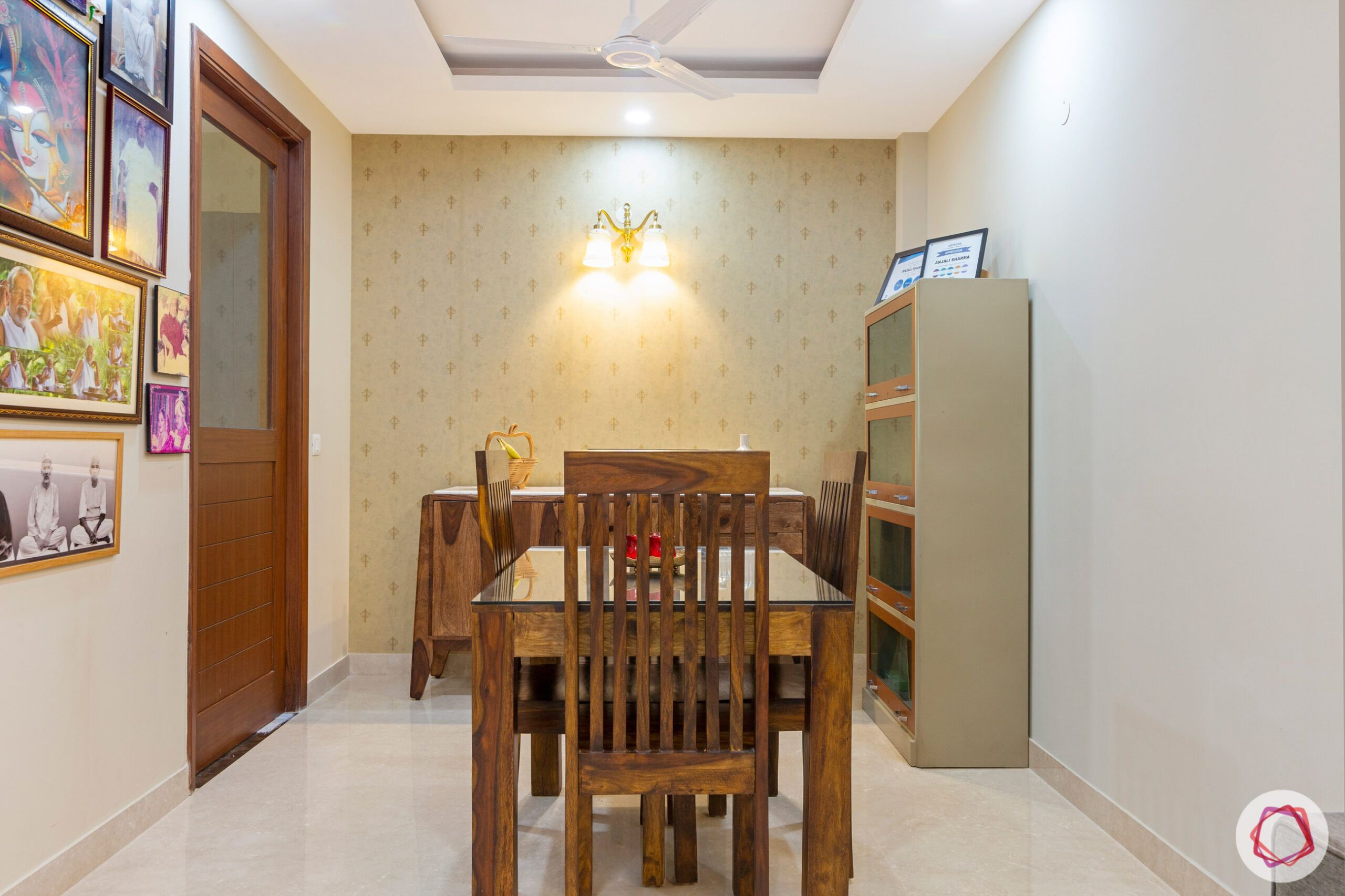 interior-in-gurgaon-dining-room-wallpaper-wooden-dining-table