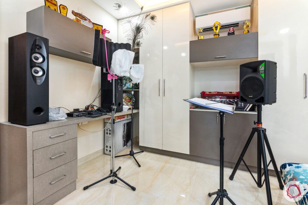 interior-in-gurgaon-music-room-study-table
