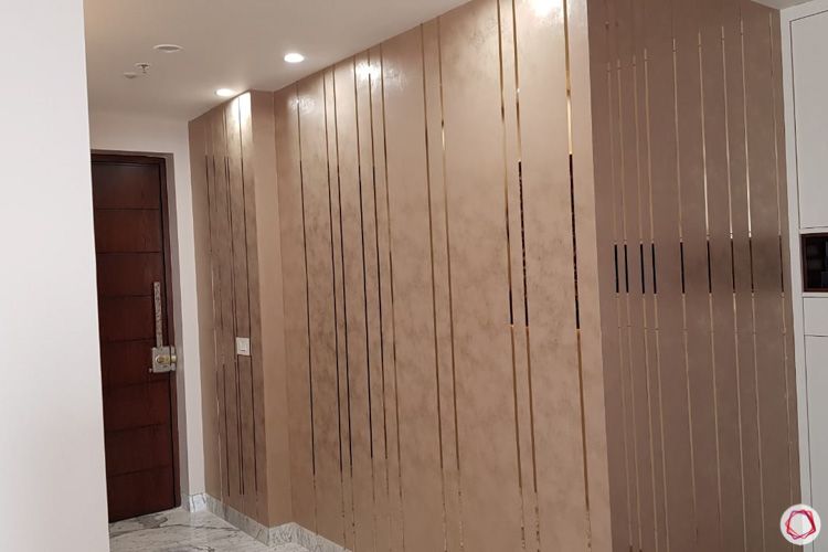 4 bhk flat-foyer-chrome strips