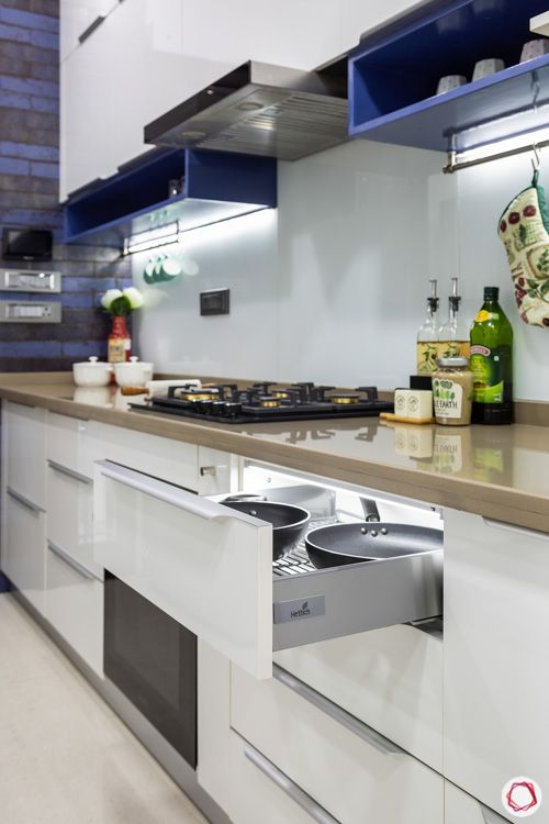 white-modular-kitchen-hob-unit-in-drawer-light-wall-shelves