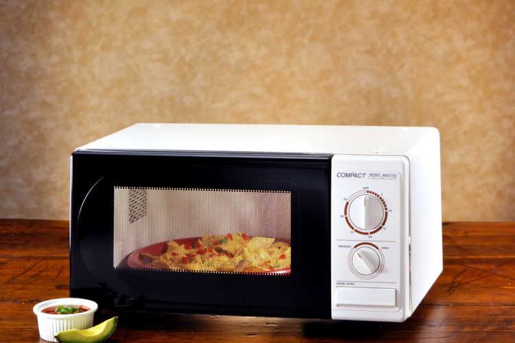 kitchen-appliances-microwave-oven