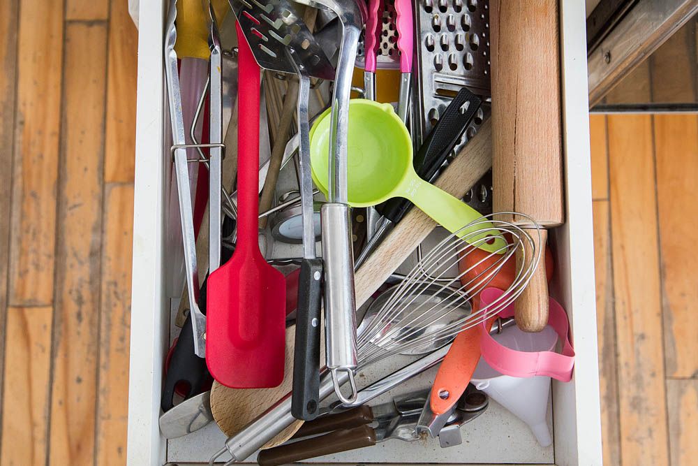 kitchen-organisation-ideas-kitchen-storage-unwanted-clutter