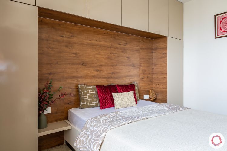 lodha luxuria priva-bed without headboard-c shaped storage unit