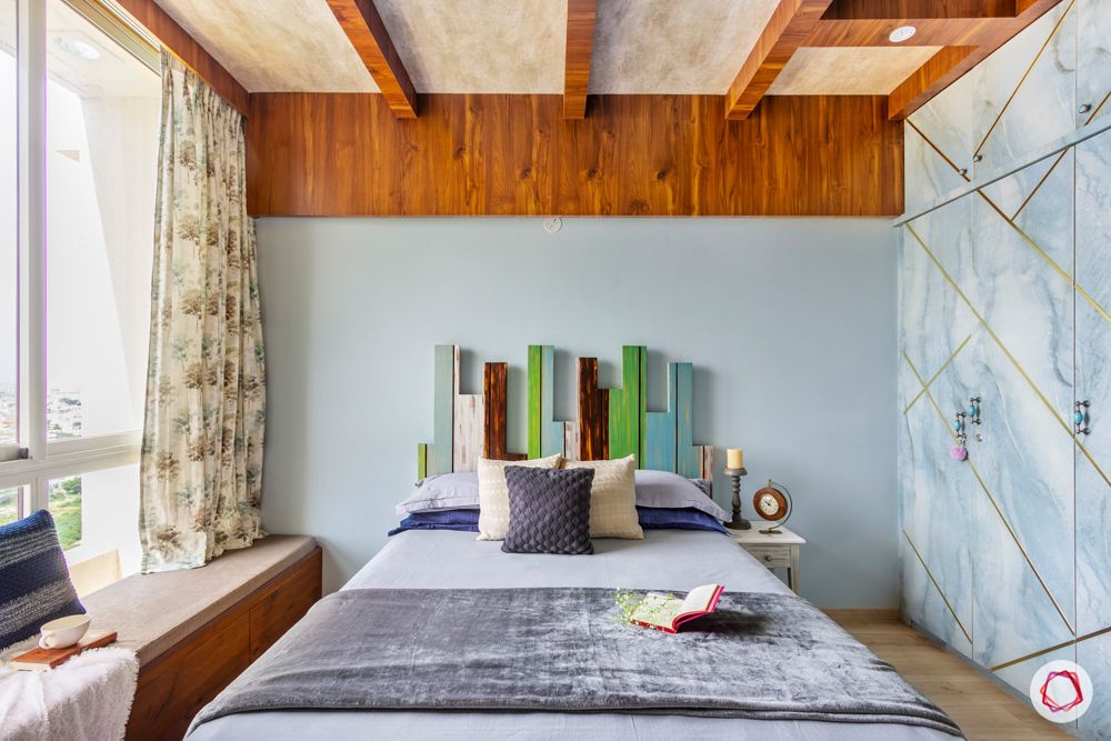 Modern Bedroom Ceiling Designs-wooden rafters-bedroom ceiling