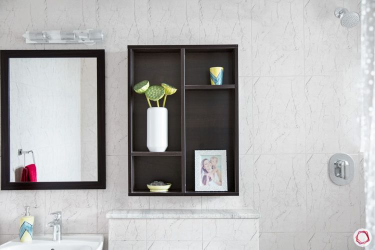 small-bathroom-organization-tips-open-shelves