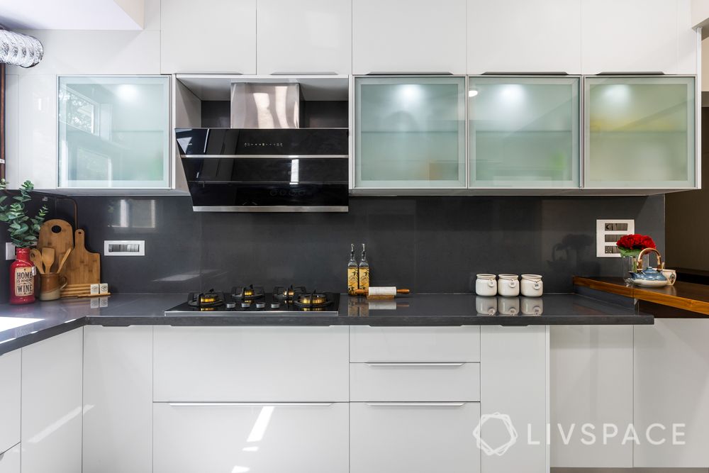 kitchen-renovation-frosted-glass-shutters-quartz-countertop