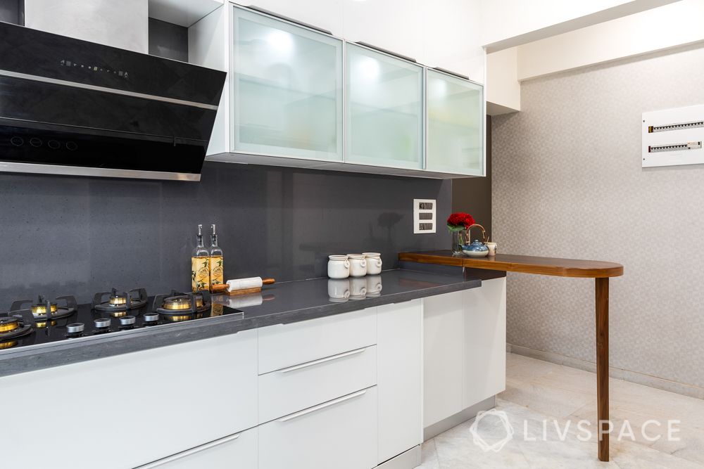 kitchen-renovation-wooden-breakfast-table