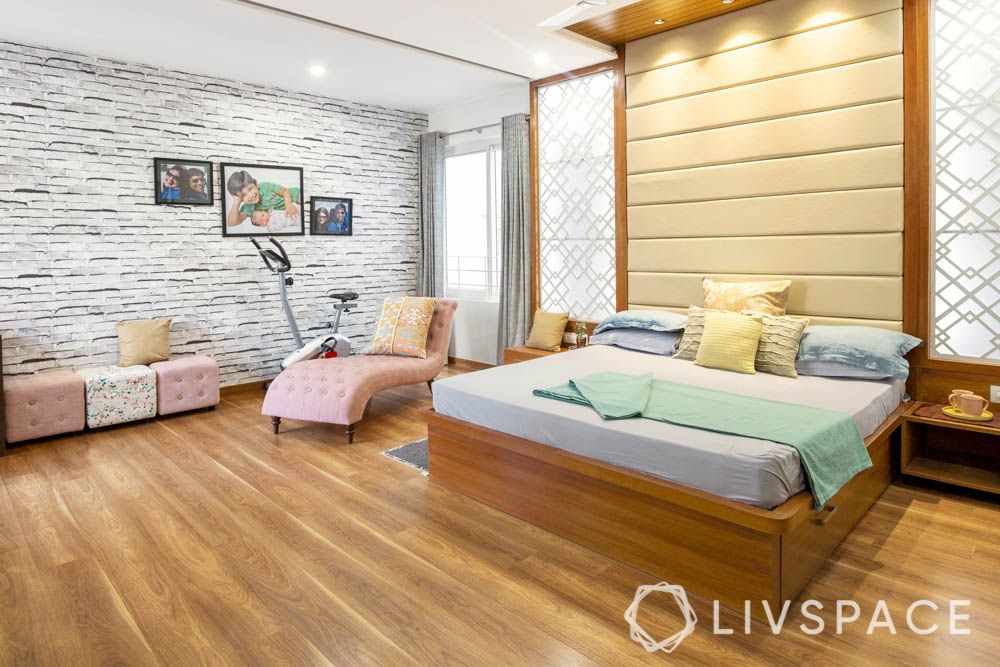 wooden laminate-poufs-bedroom