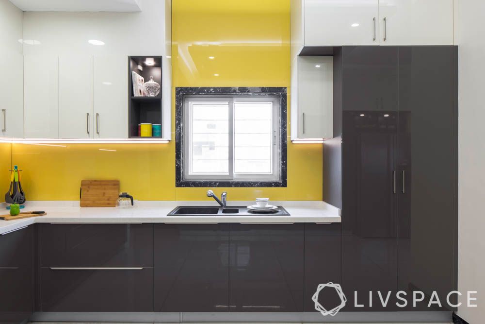 back-painted-glass-for-kitchen-yellow-backsplash