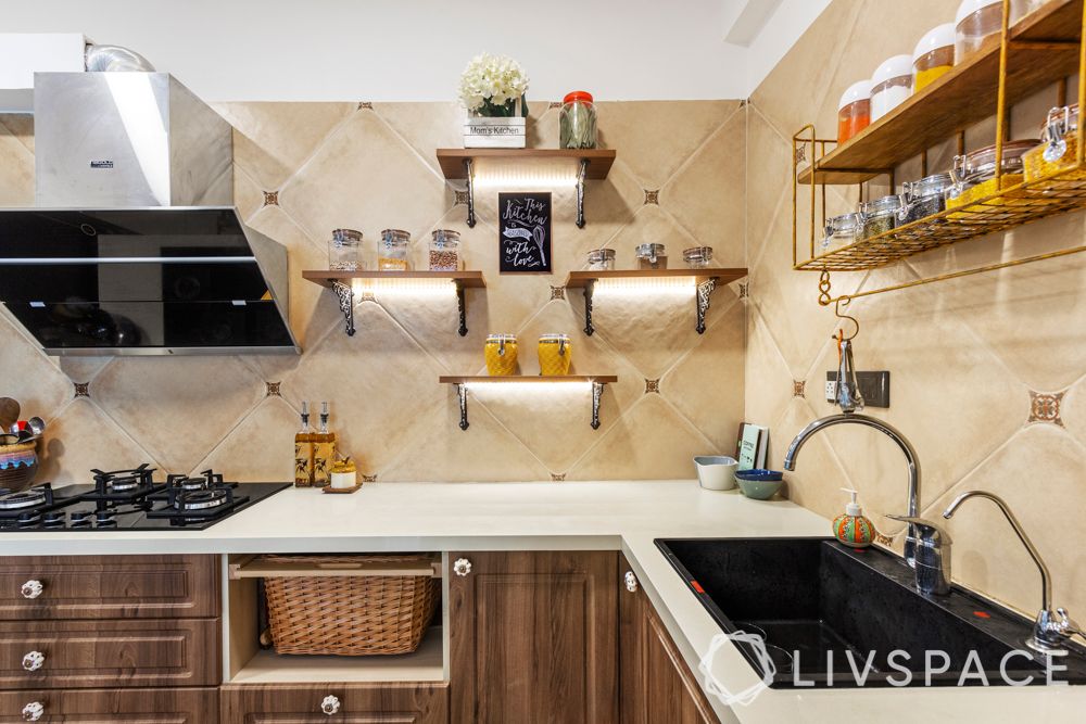 vintage-interior-design-kitchen-shelves-light-white-countertop
