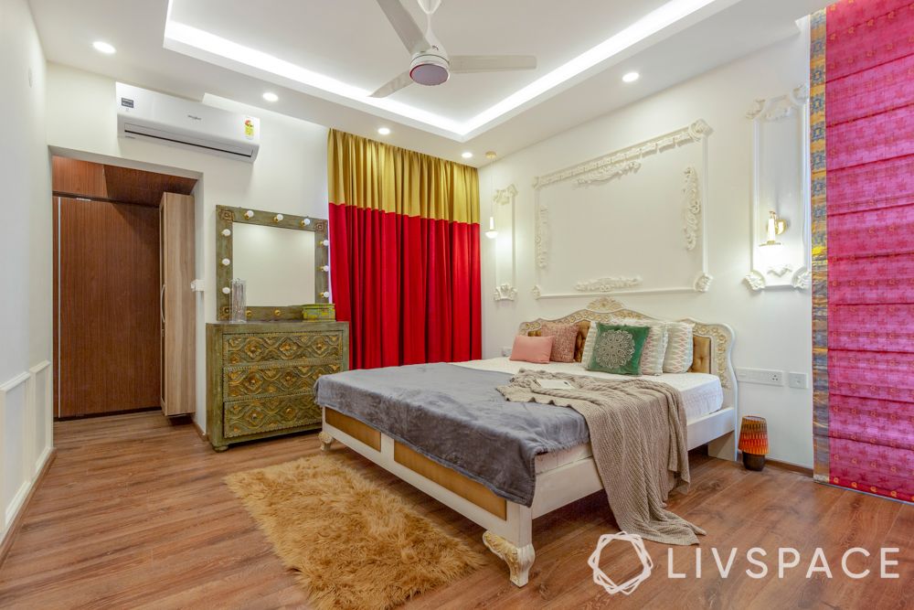 vintage-interior-design-master-bedroom-sari-ccurtain-dresser